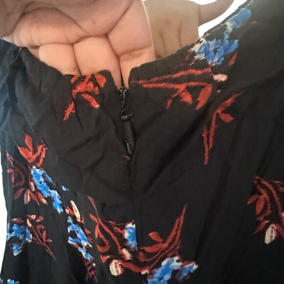 NWT City Chic Plus Size 22 Black & Blue Floral Off the Shoulder Mini Dress - Picture 8 of 11